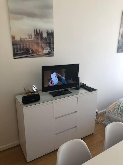 Nice Flat St Germain En Laye Centre 30 Minutes To Paris Saint-Germain-en-Laye Esterno foto