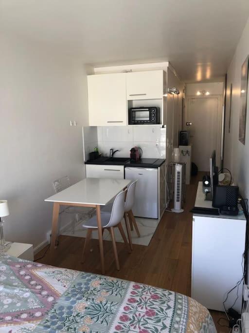 Nice Flat St Germain En Laye Centre 30 Minutes To Paris Saint-Germain-en-Laye Esterno foto
